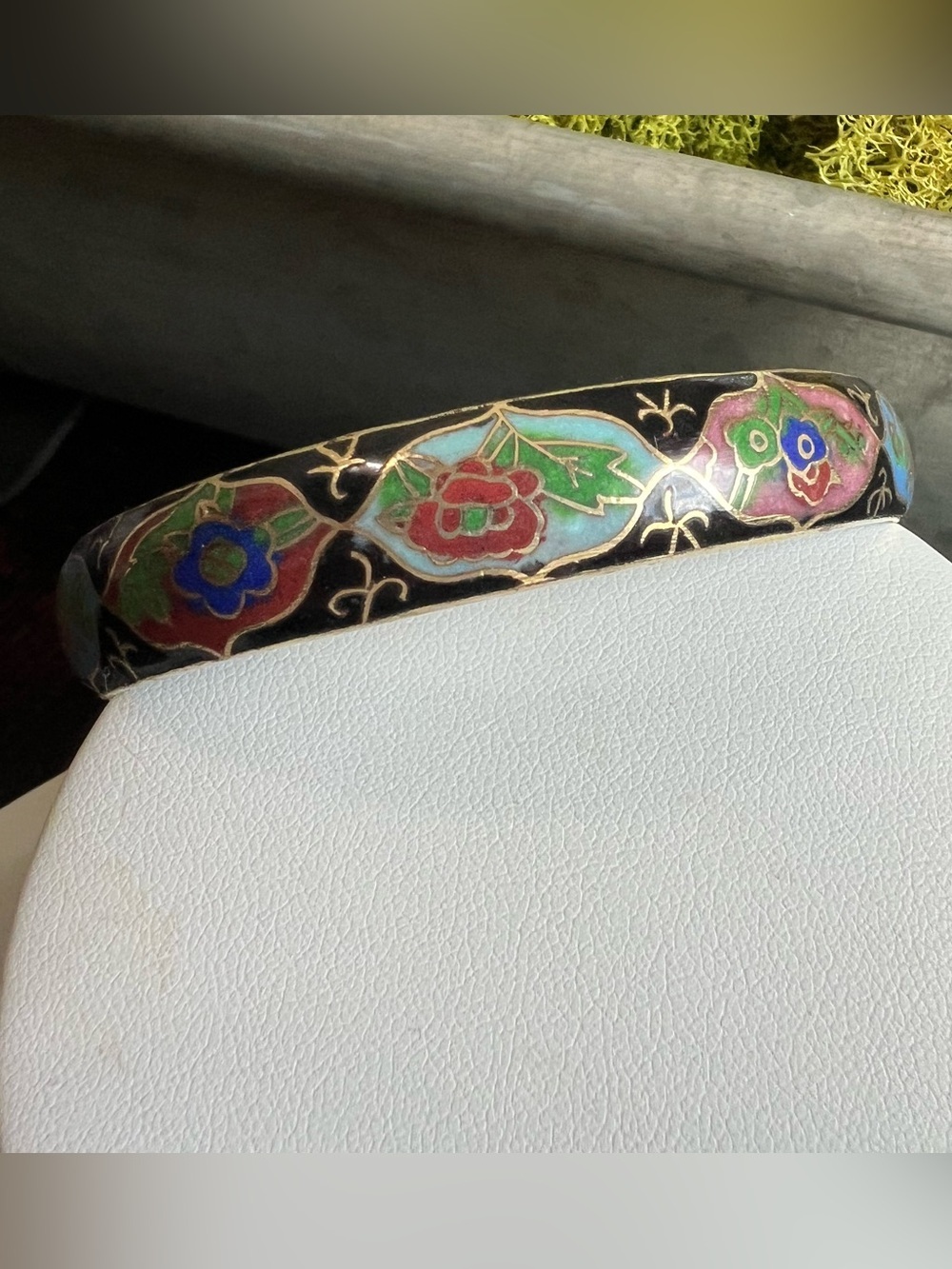 Vintage Estate Flower Leaves Black Cloisonné Enamel Wide Bangle Bracelet - Picture 2 of 14